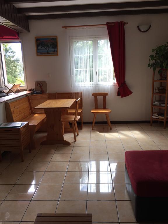 Meuble De Tourisme "Au Bord De La Mare" Villa Salazie Eksteriør billede