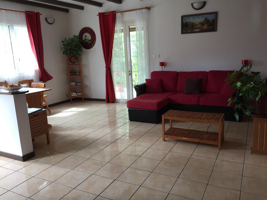 Meuble De Tourisme "Au Bord De La Mare" Villa Salazie Eksteriør billede